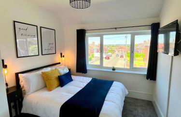 Crestfield House - Stunning Home near Alton Towers - Free Parking & Garden - Foto 4