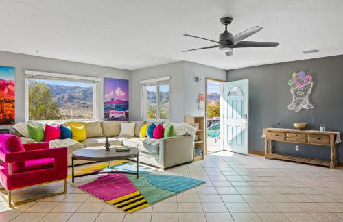 Neon Moon An Elevated Experience w Pool and Spa - Foto 37