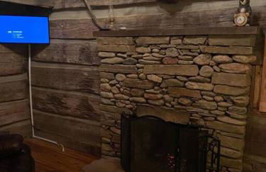 1850s Settlers Cabin at Wethero Ridge - Foto 10