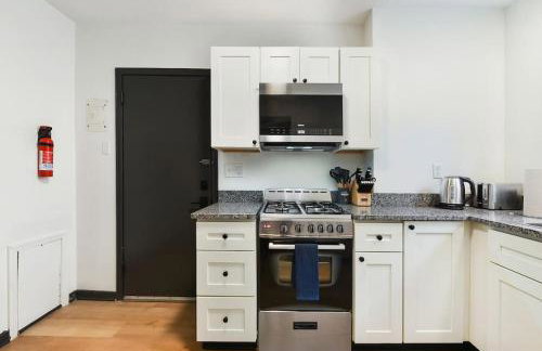 HostWise Stays - Butler St - Private Entrance on Ground Floor - Lower Lawrenceville - Foto 18