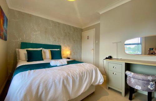 Bedford Contractor Base Sleeps 3 Secure Van Parking Fast WiFi - Foto 26