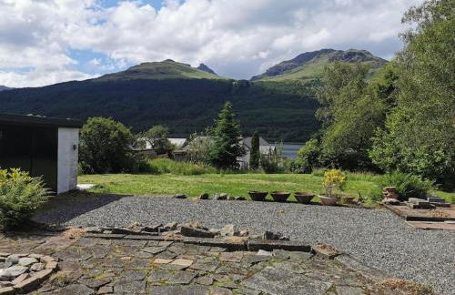 Arrochar Fern Cottage with Wood Burner & Loch View - Foto 6