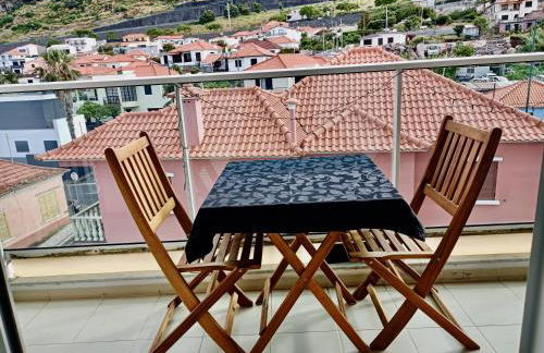 Sunny Little Sister Apartment - 7 min walking from the beach and at 7 min driving from the Airport - Foto 23