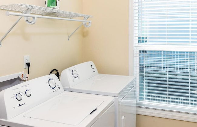 1 Beautiful 4 Bed 3 Bath Pool Home w Free Dock - Foto 11