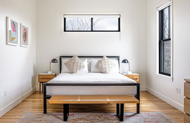 Rooftop Deck 5 Mins to Downtown - Photo 11