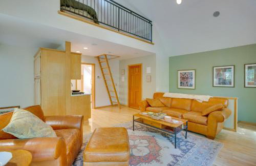 Charming Stockholm Abode in Walkable Location! - Foto 1