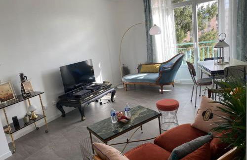 T3 Lyon 8 parc parilly-Eurexpo -9min en voiture-garage privé - Foto 1