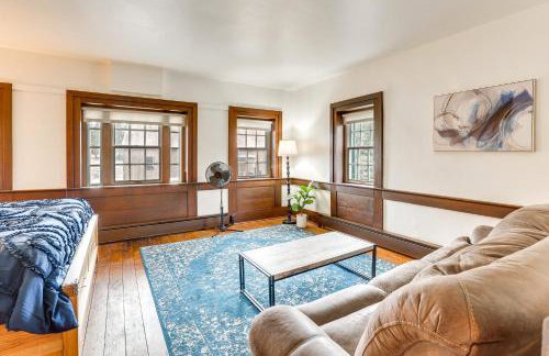 Timeless Winesburg Farmhouse with Deck - Foto 23