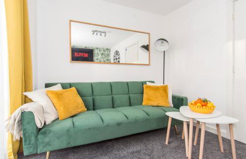 Workers Families Pet Friendly 7Bed 2Bath and WC Free Parking Garden 14PPL - Photo 4