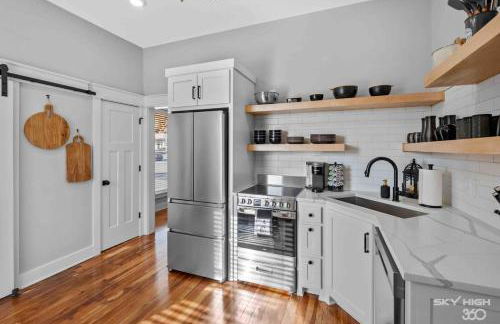 The Price House - Photo 5