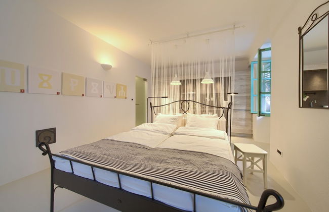 Vibrant and Elegant Downtown Krk Apartments - Photo 7