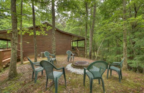 Ole Bear Paw Cabin - Cherry Log GA - Cozy Retreat, Stunning Views, Hot Tub, Outdoor Fire Pit, Porch Swing - Foto 5