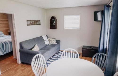 Blue Water Bungalows - Photo 26