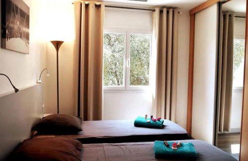 Maison conviviale à Fréjus avec piscine à débordement - Foto 14