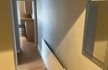 First floor 1 bed apartment with lounge and kitchen - Photo 12