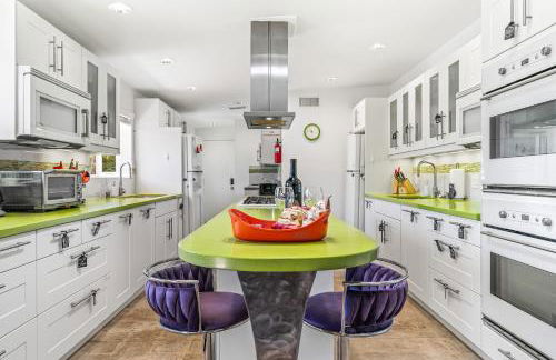 Palm Springs Home with a Resort Style Backyard -Joy pool hot tub views - Foto 21