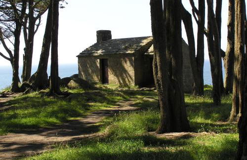 En Bretagne, villa de 2 à 8 pers , meublé de tourisme 3 étoiles nichée dans un écrin de verdure à 2500m de la plage - Foto 17