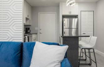 Large 2 bedroom with King bed and Patio - Foto 3