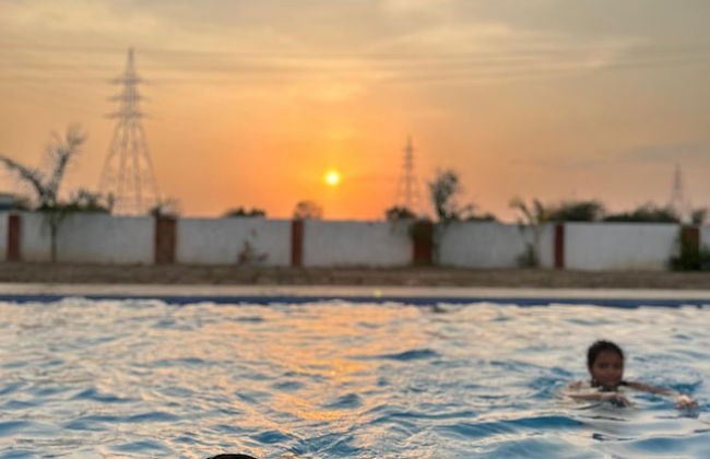 Unity Sunrise Resort Best Hotel Near Statue of Unity - Foto 31