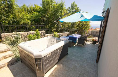 Villa Riviera blue with seaview, pool, whirlpool, parking and boat excursions - Foto 2