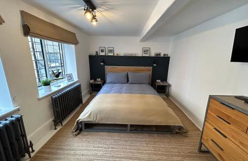 The Hat Works - Photo 14