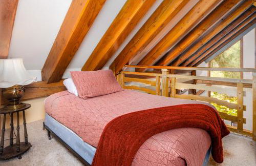 Iris Pond - Photo 33