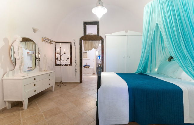 Santorini Paradise - Photo 13