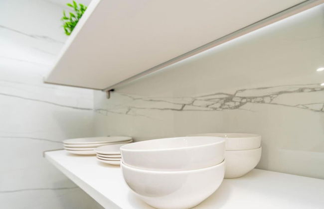 Uhost AI 1BR With Marble Accents Patio - Foto 19