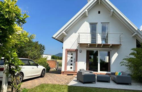 Ferienhaus Wein & Wald mit Gartensauna, eigenem Garten, Landau Pfalz - Foto 1