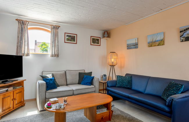 2 bedroom House in Sint Kruis with garden and terrace - Photo 7