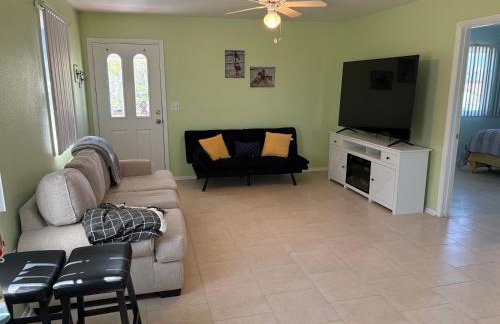 Cozy one bedroom with great water views lots of room - Foto 8