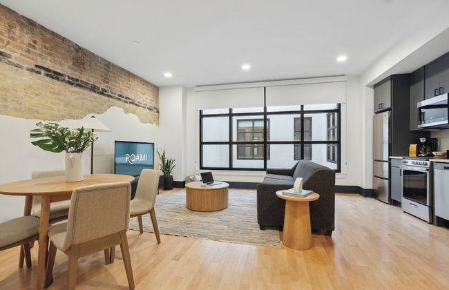 Roami at 714 Canal - Photo 52