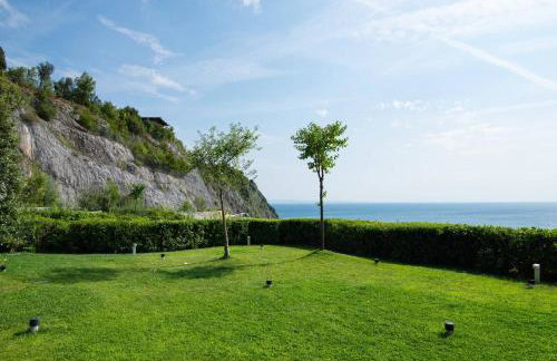 PORTOPICCOLO Luxury Penthouse Private Beach - Foto 49