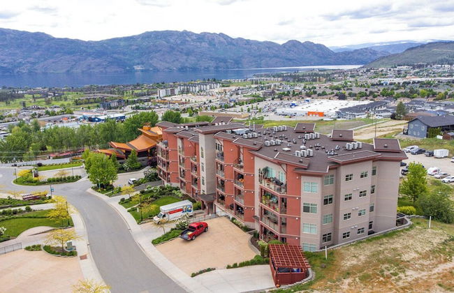 Corner Unit w Large Deck & Amazing View - Photo 53