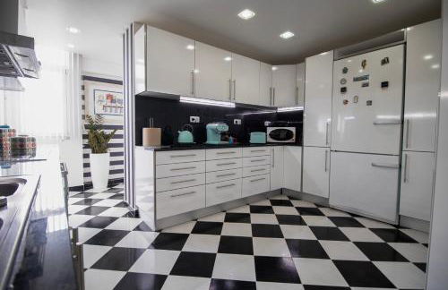 Cocas House II - Almada - Foto 1