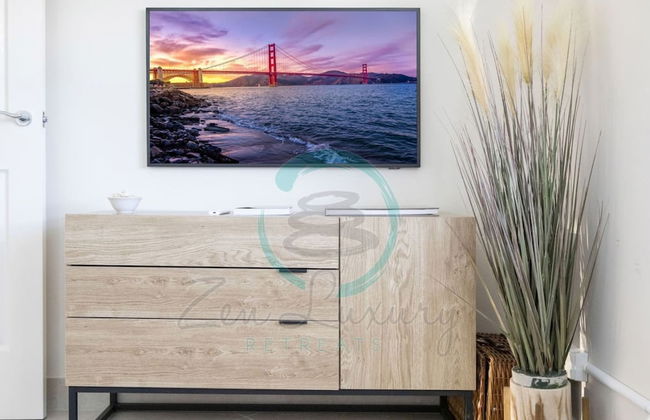 Lux Beachfront PH Office Pool Skyline Views - Foto 22