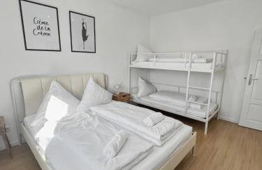 MEGHA Living - 2 Zimmer Appartments mit Küche - Zentral - Foto 8