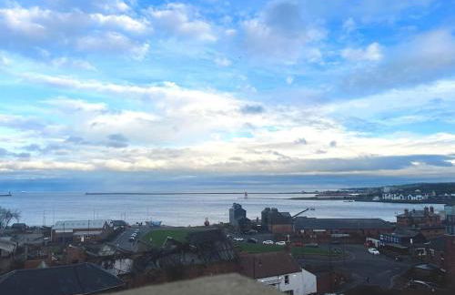 Highlights Views, Overlooking Mouth of the Tyne - Foto 3