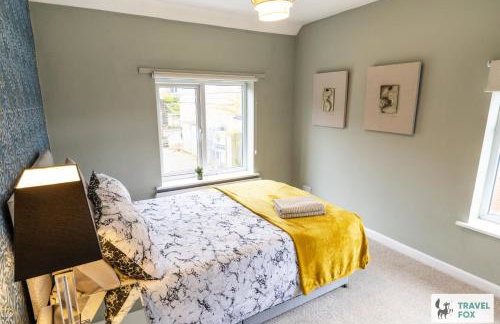 Smithy Bank Cottage - with free parking! - Photo 31