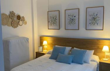 Coqueto apartamento céntrico con terraza y parking - Foto 1