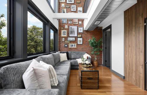 3BR3Bth Penthouse 2 Parking Spaces TD MIT Harvard - Foto 1