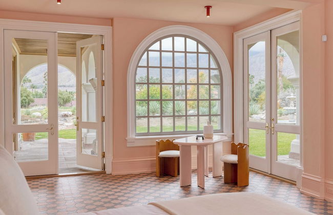 The Pond Estate by Avantstay Maximalist Designer Compound w/ 2 Casitas, Indoor + Outdoor Pools, Tennis Court, & Gorgeous Mountain Views 12k Sqft - Foto 32