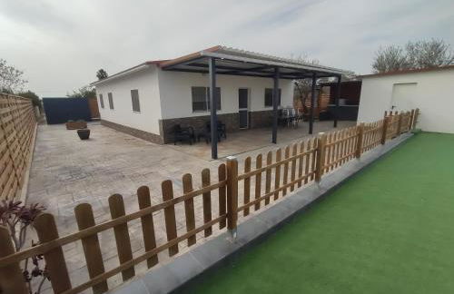 Chalet en el Aljarafe a 15 min de Sevilla - Foto 3