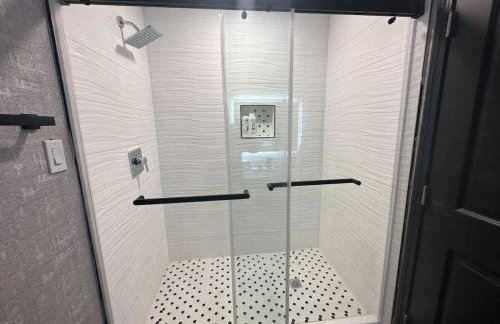 2 bedroom 20 min from downtown 4 beds - Foto 12