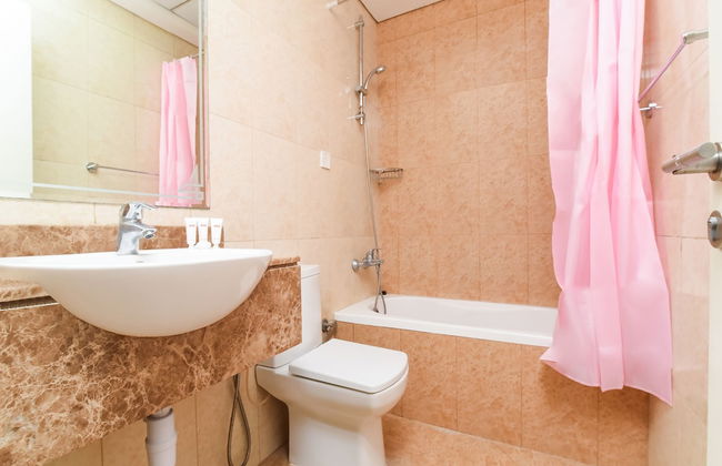 OYO 575 Home Capitol tower 11 - Foto 16