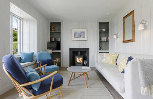 Coastguard Cottage - set in an elevated position with fabulous views overlooking Portloe - Photo 5