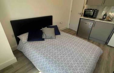 Cosy studio flat In teddington - Foto 1