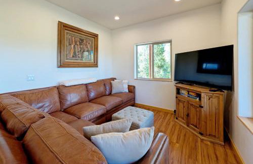 New Log Home, Hot Tub For 8, Views! - Foto 27