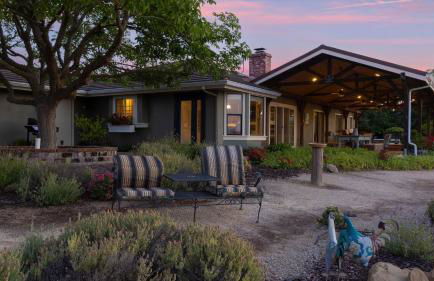 4.5 Acre Secluded Ranch w Panoramic Views • Fire Pit Olive Ranch by AvantStay - Foto 80