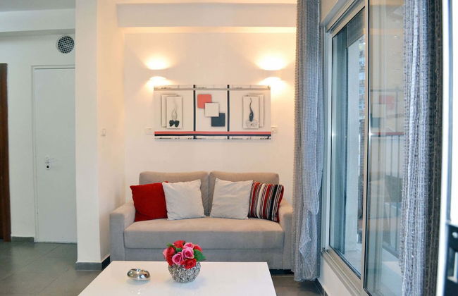 Classic 1BR in City Center near Beach by FeelHome - Photo 7